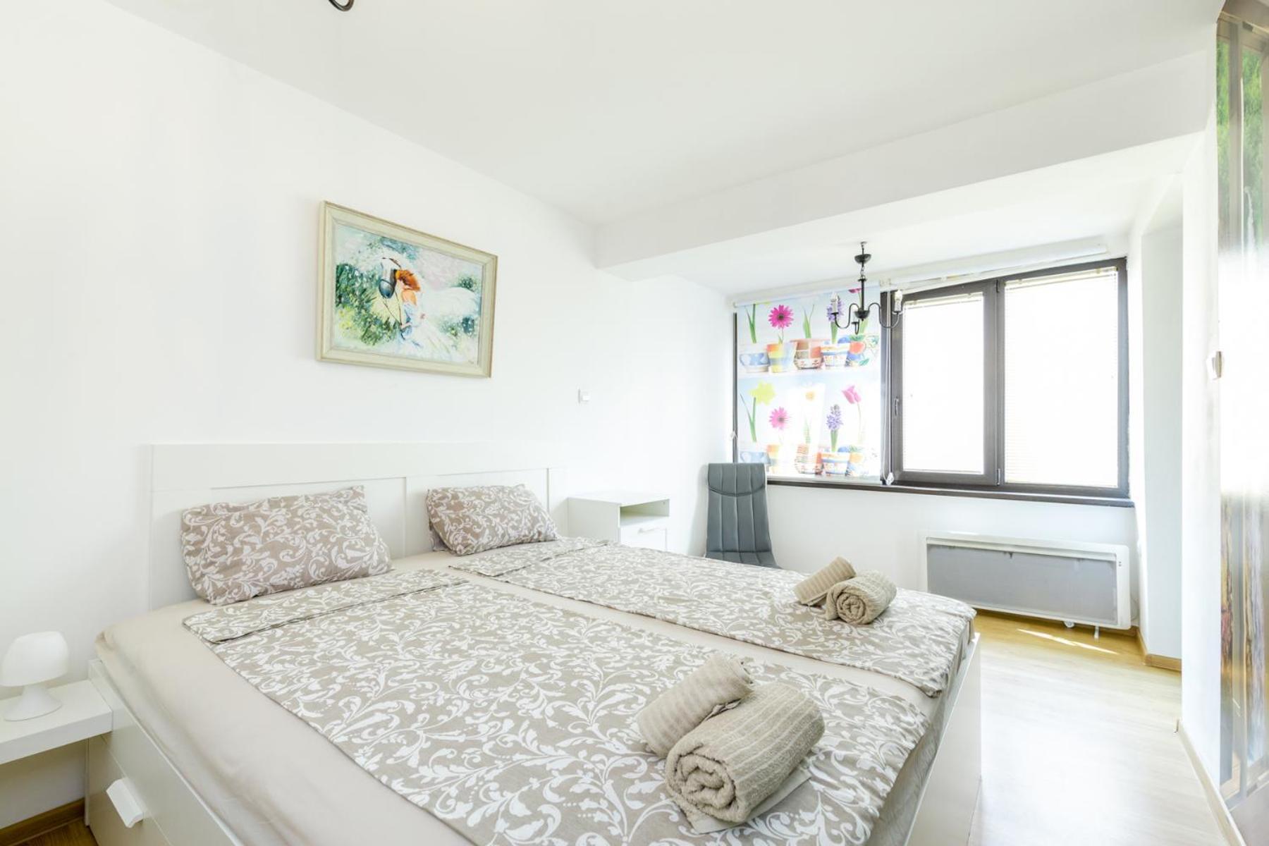 The White Apartment - Free Parking Sofia Buitenkant foto